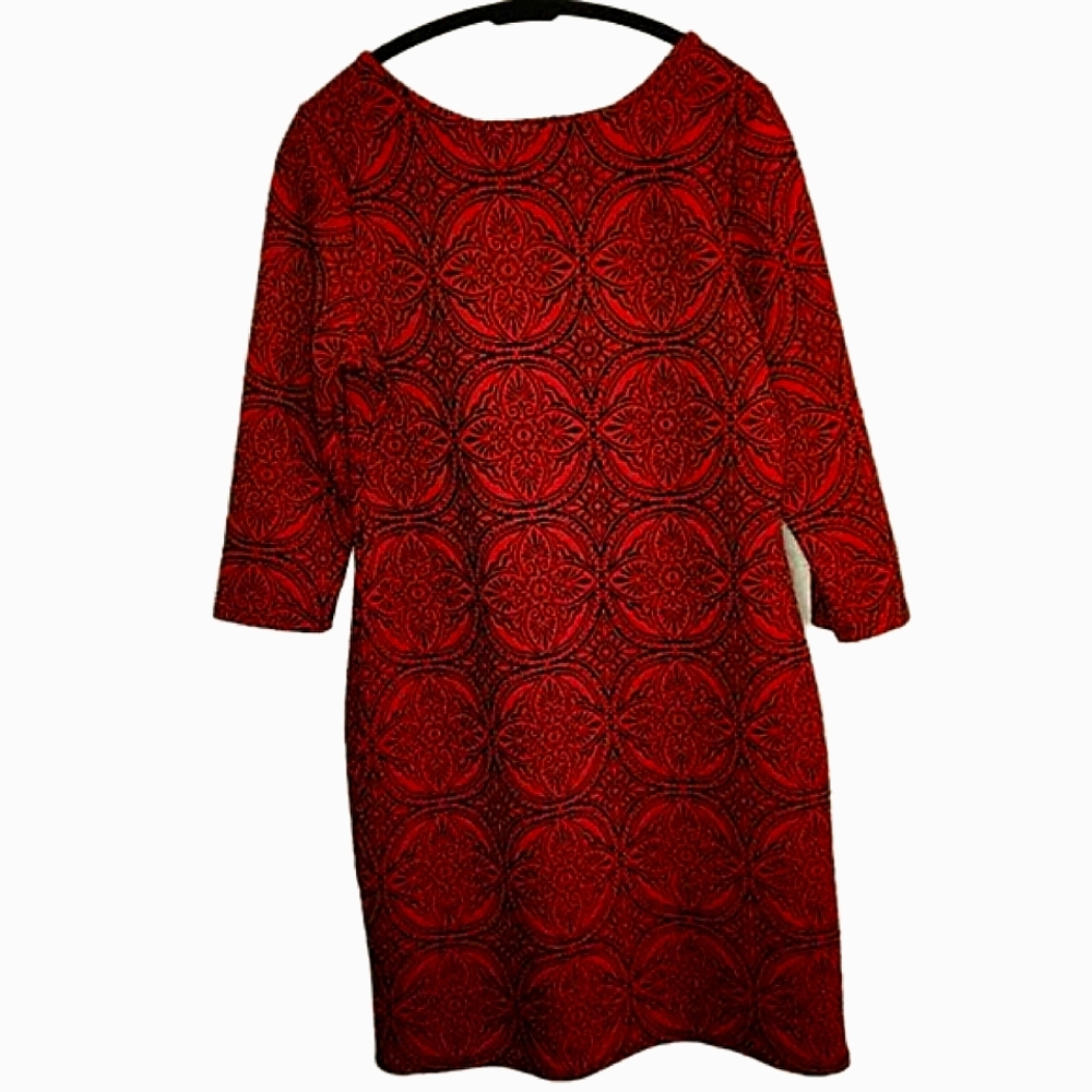 Feminine and Flattering: Red and Black 3/4 Length Dress for Size 10 Women